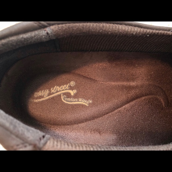 Easy Street Comfort Wave Brown Slip On Shoe - Picture 10 of 11